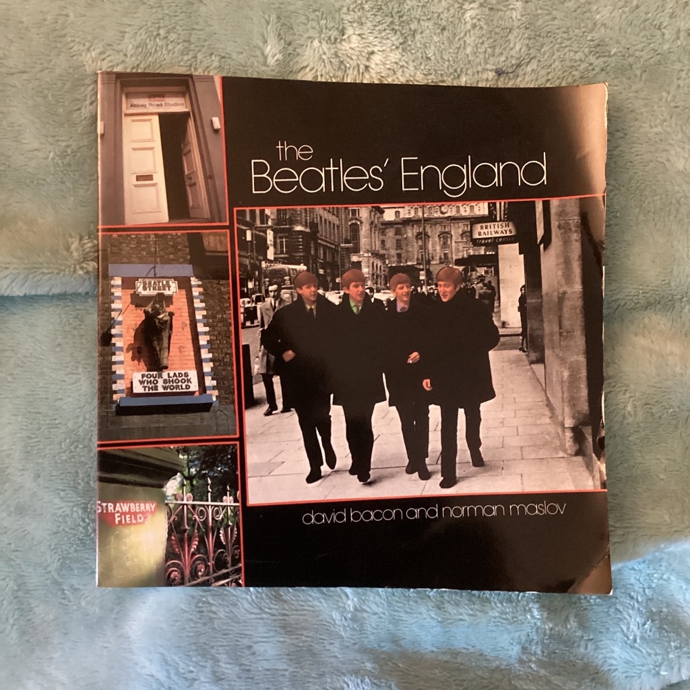 The Beatles’ England book There are places I’ll remember Bacon & Maslow Signed